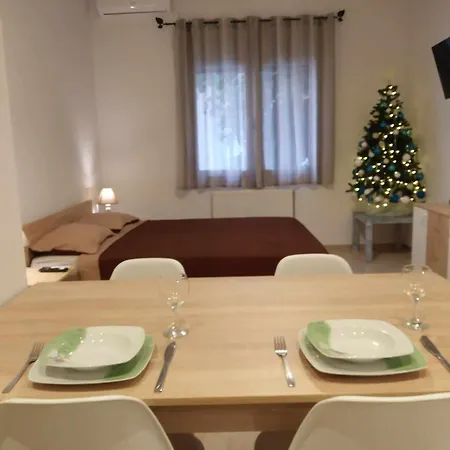 Gaia Apartment *